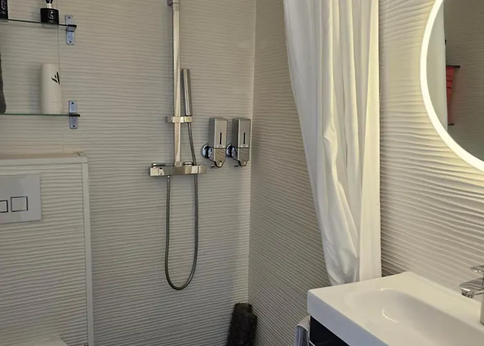 Le Soleil Apartment *